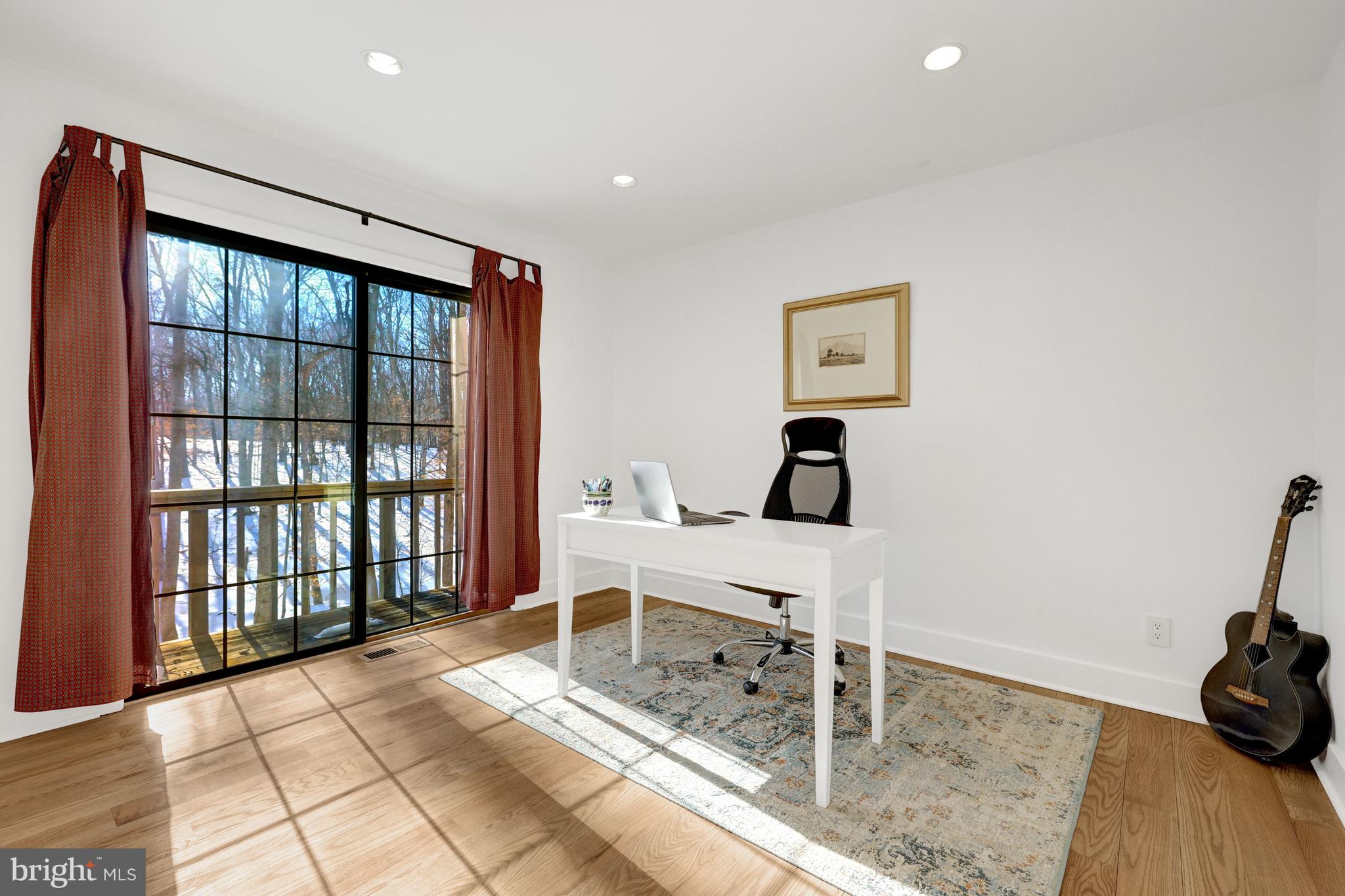 9982 BLACKBERRY LANE