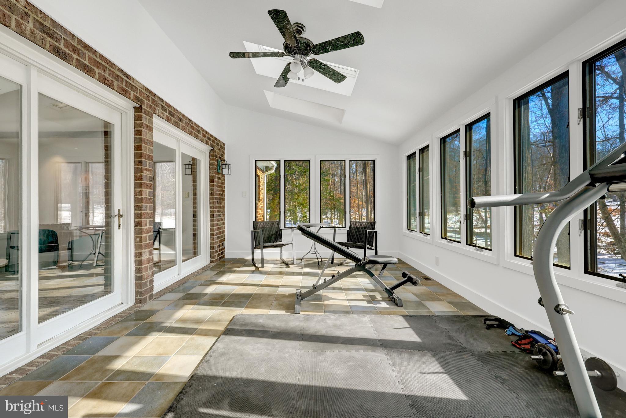 9982 BLACKBERRY LANE