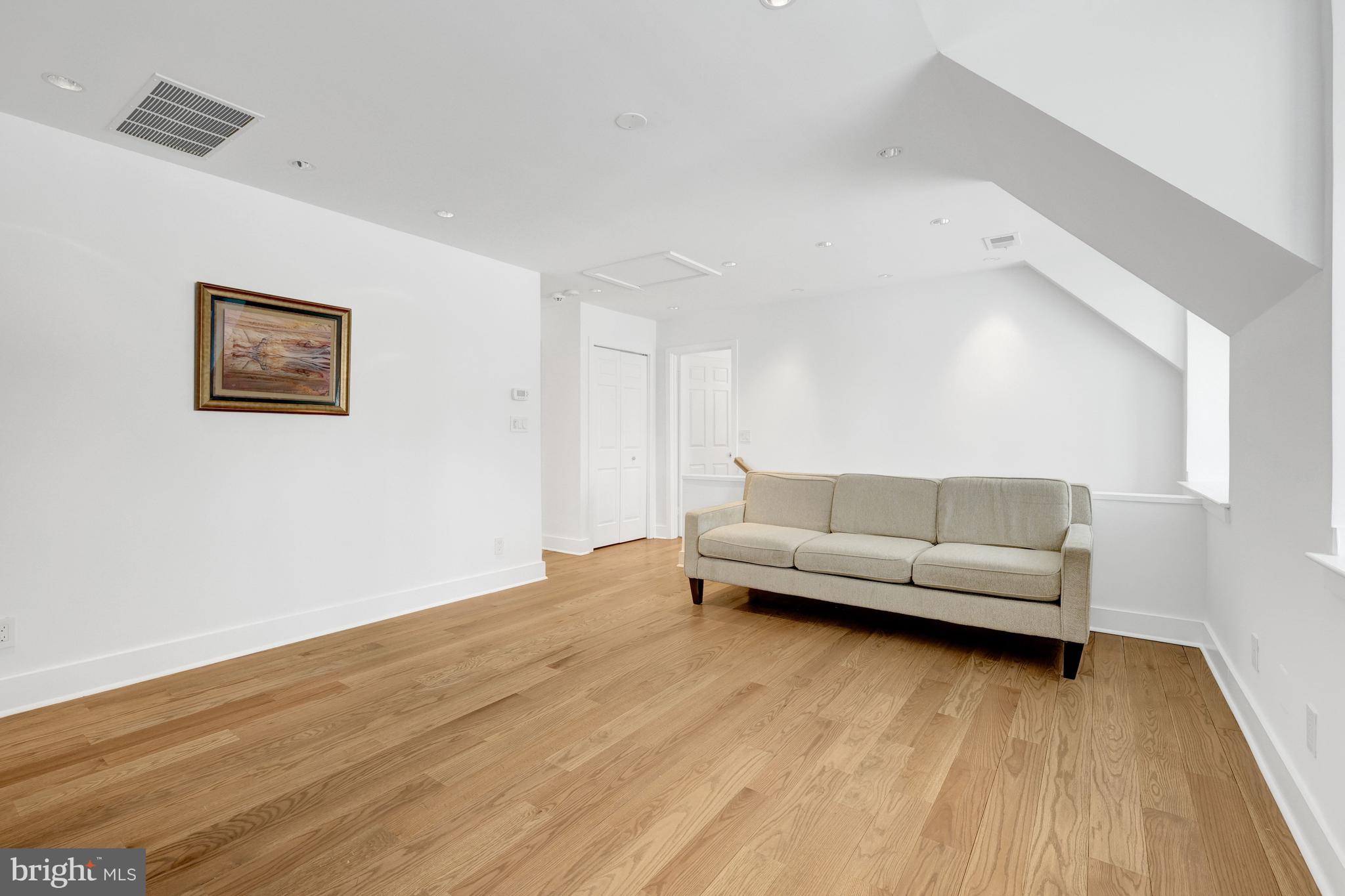 9982 BLACKBERRY LANE