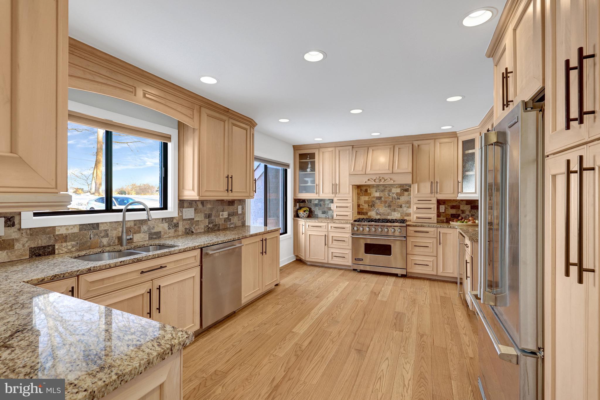 9982 BLACKBERRY LANE