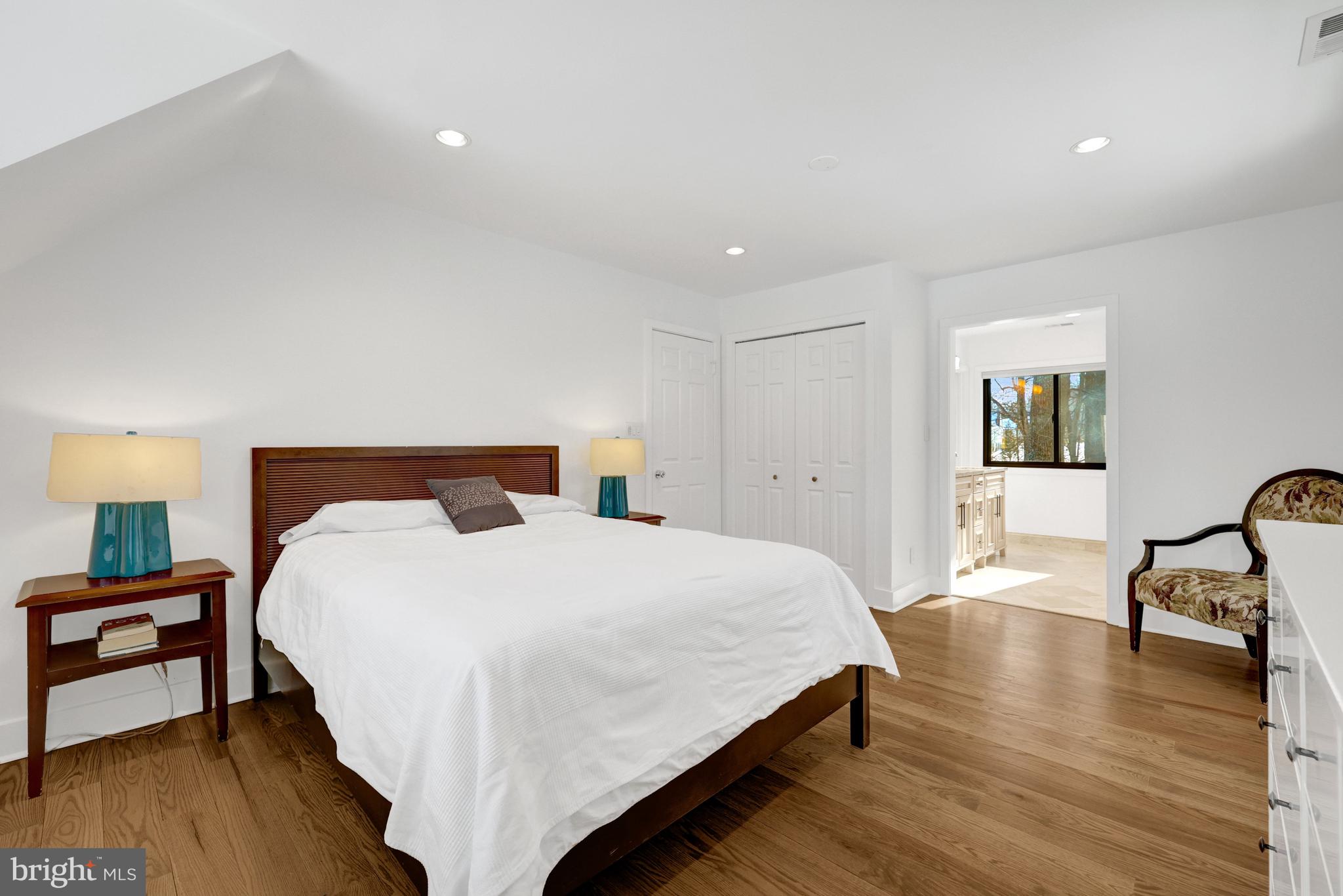 9982 BLACKBERRY LANE