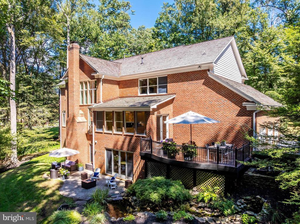 10109 HIGH HILL COURT