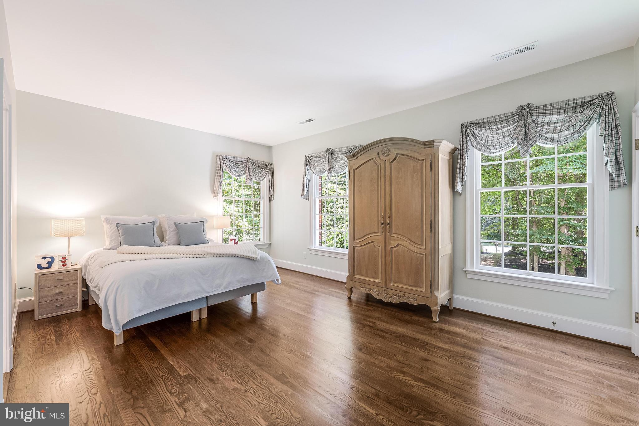 10109 HIGH HILL COURT