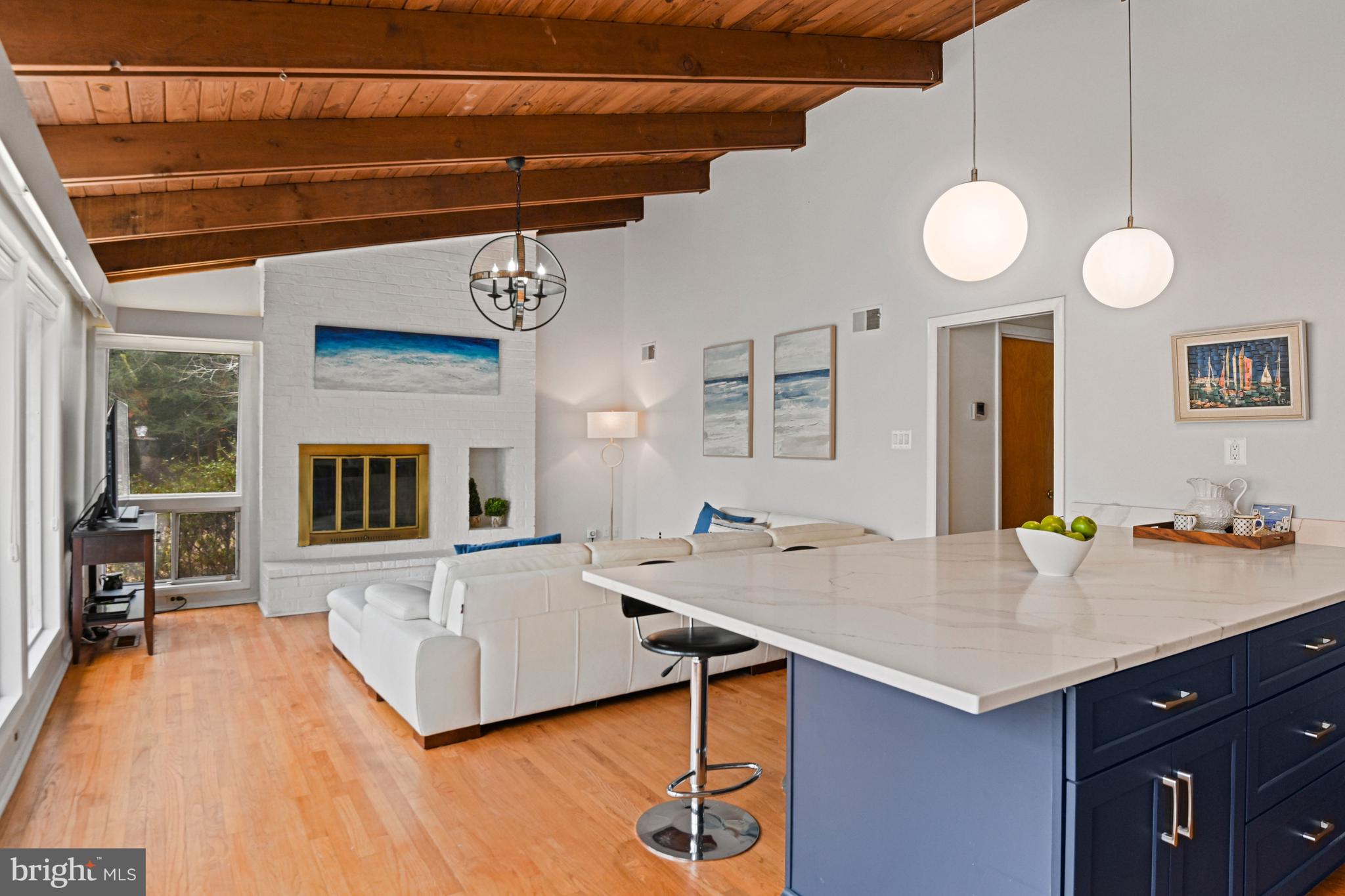 10611 ALLENWOOD LANE