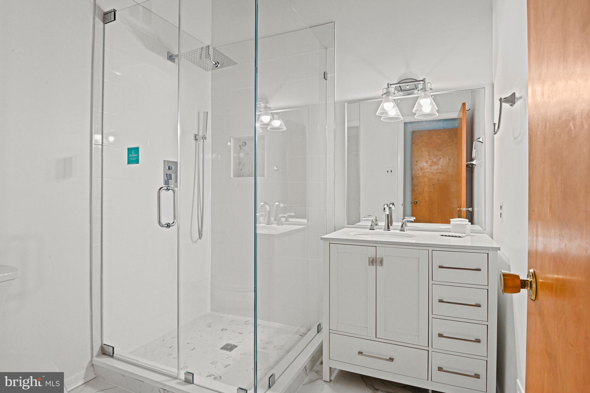 10611 ALLENWOOD LANE