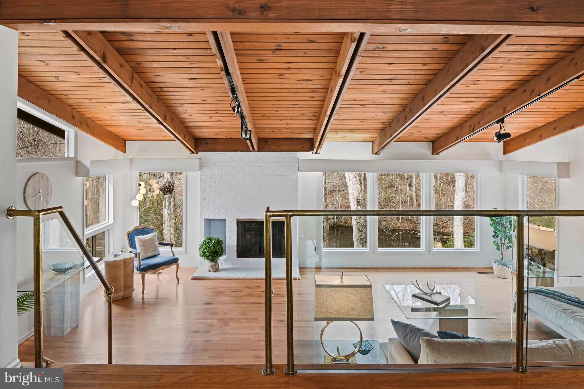 10611 ALLENWOOD LANE