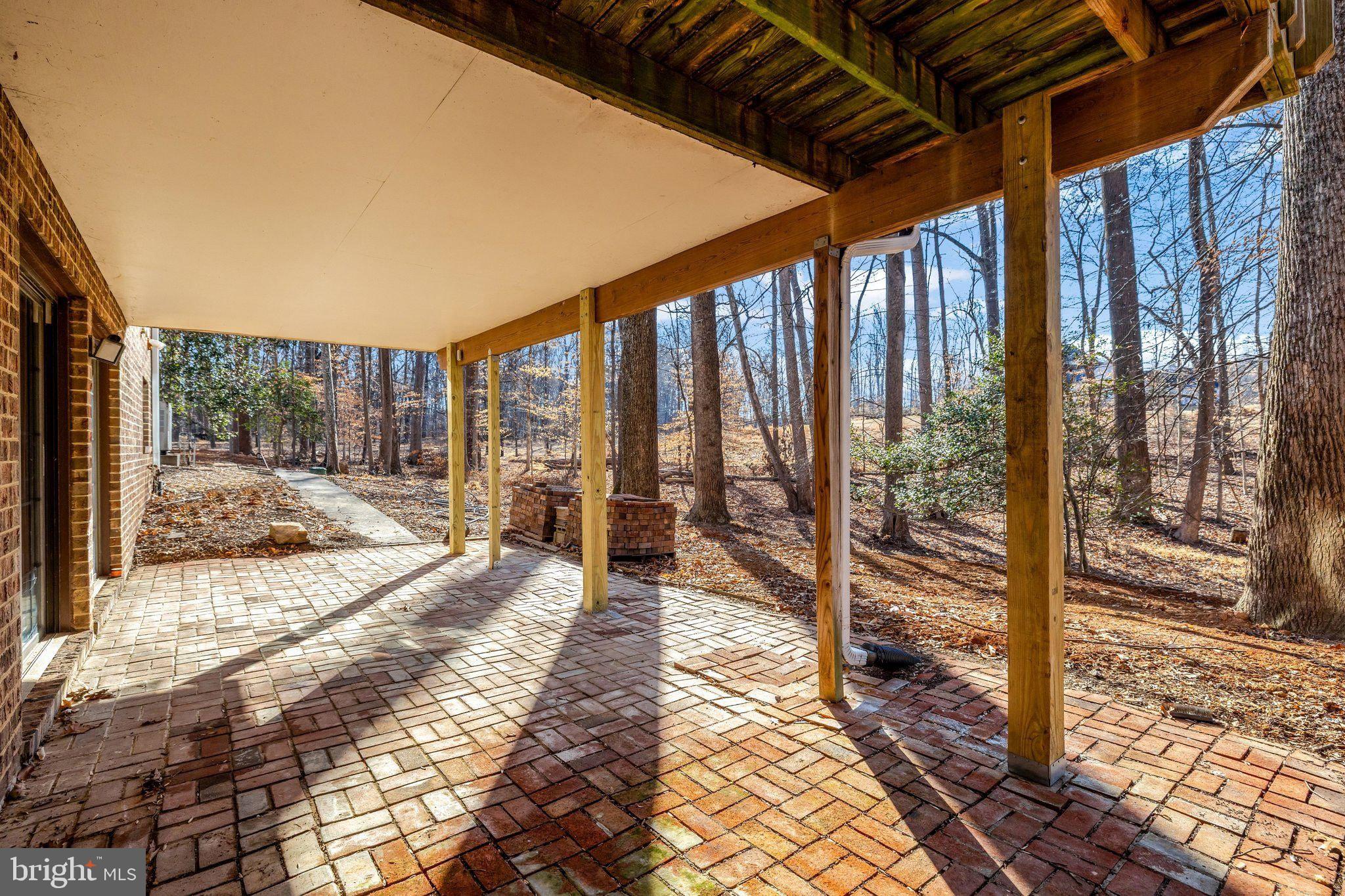 9982 BLACKBERRY LANE