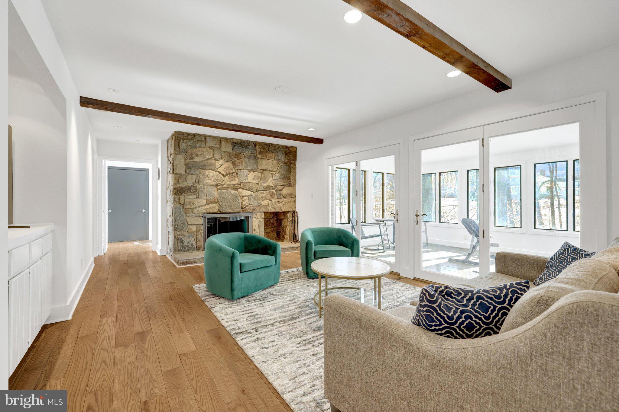 9982 BLACKBERRY LANE