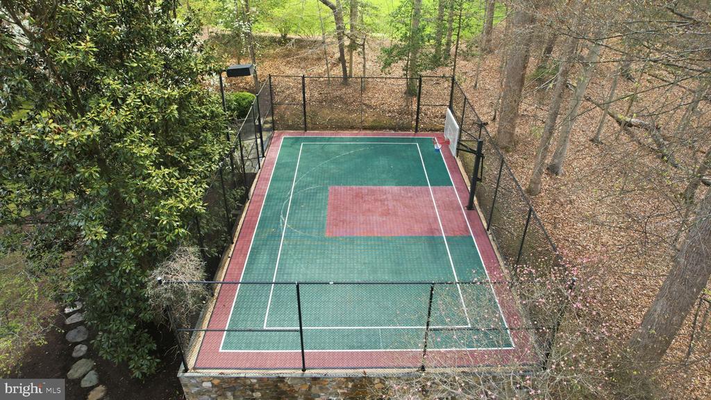 182 RIVER PARK DRIVE