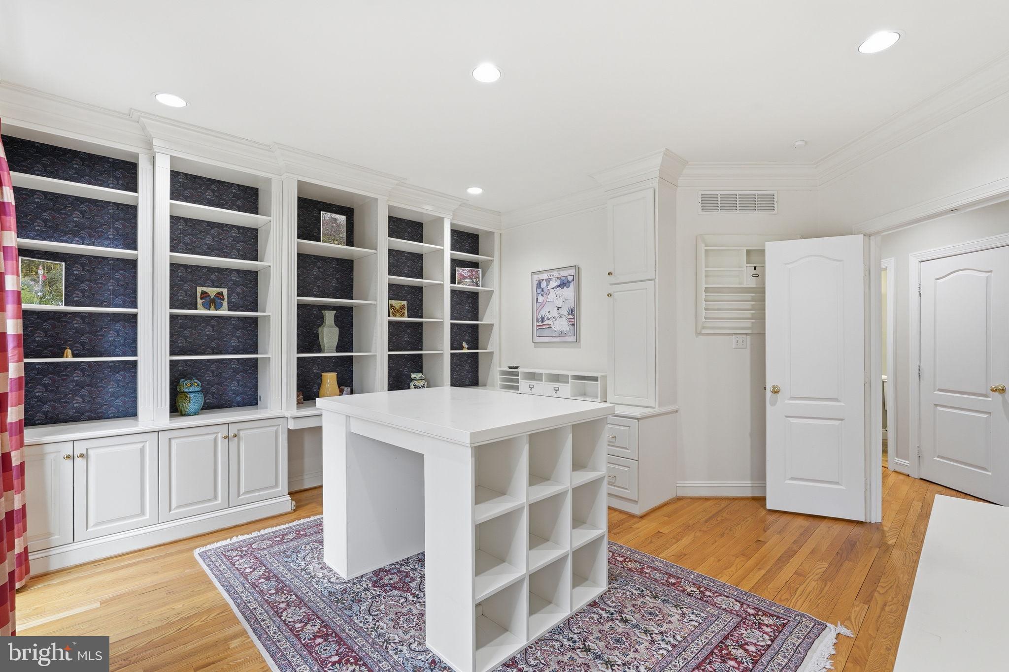 182 RIVER PARK DRIVE