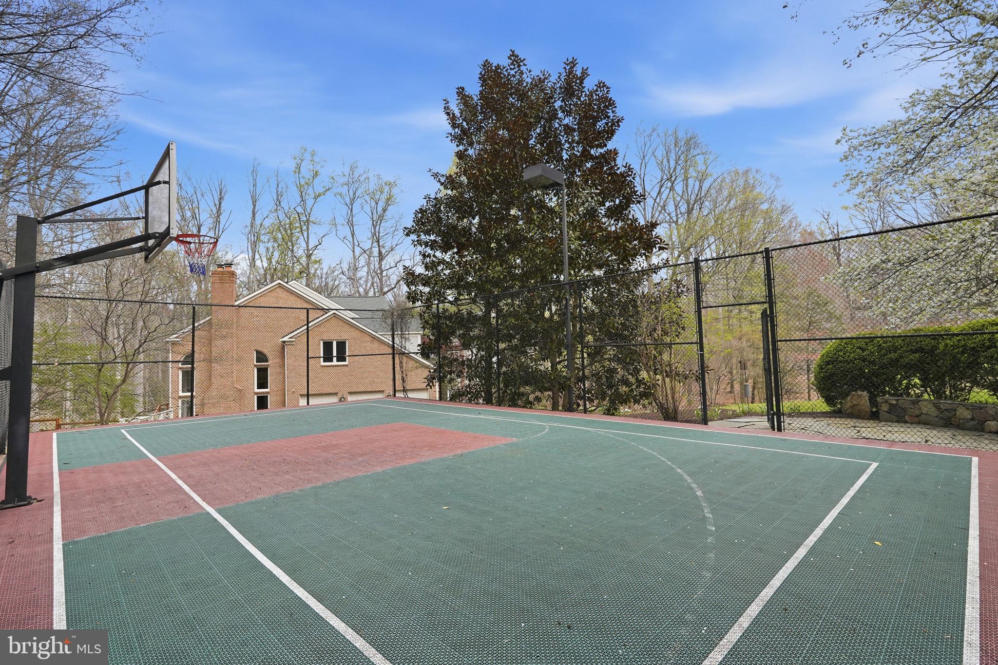 182 RIVER PARK DRIVE