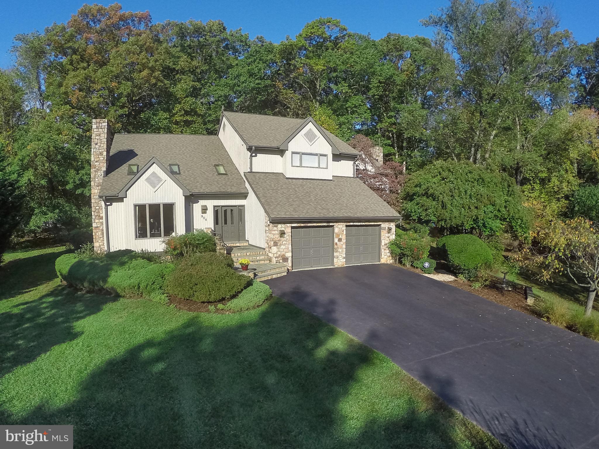 904 FALLS BRIDGE LANE