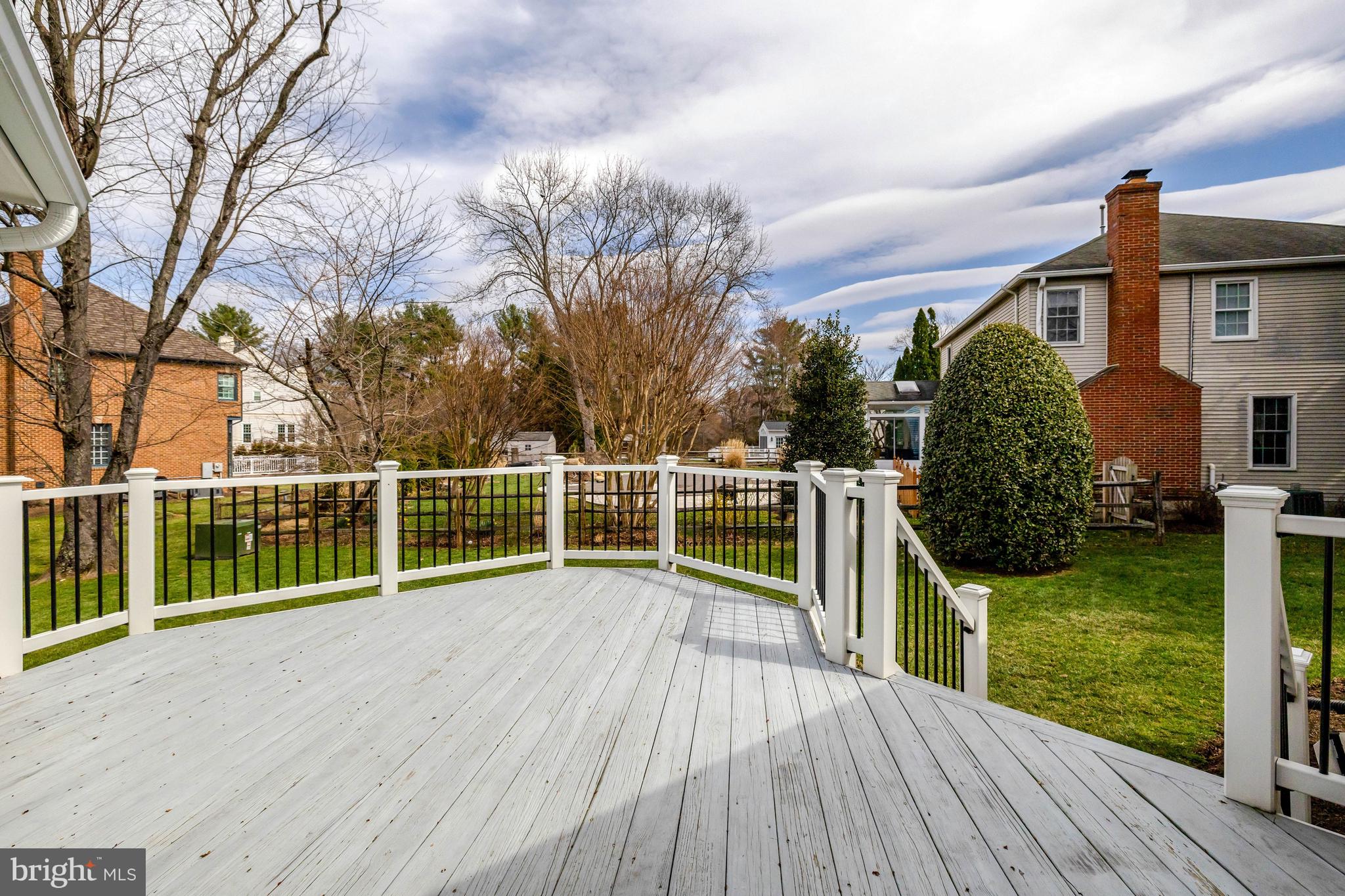 777 FOLLIN FARM LANE