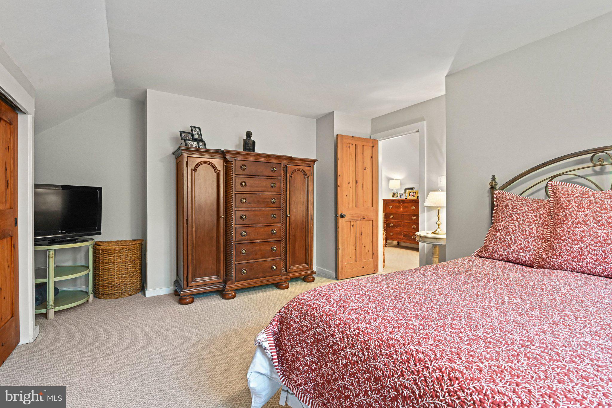 9126 POTOMAC RIDGE ROAD