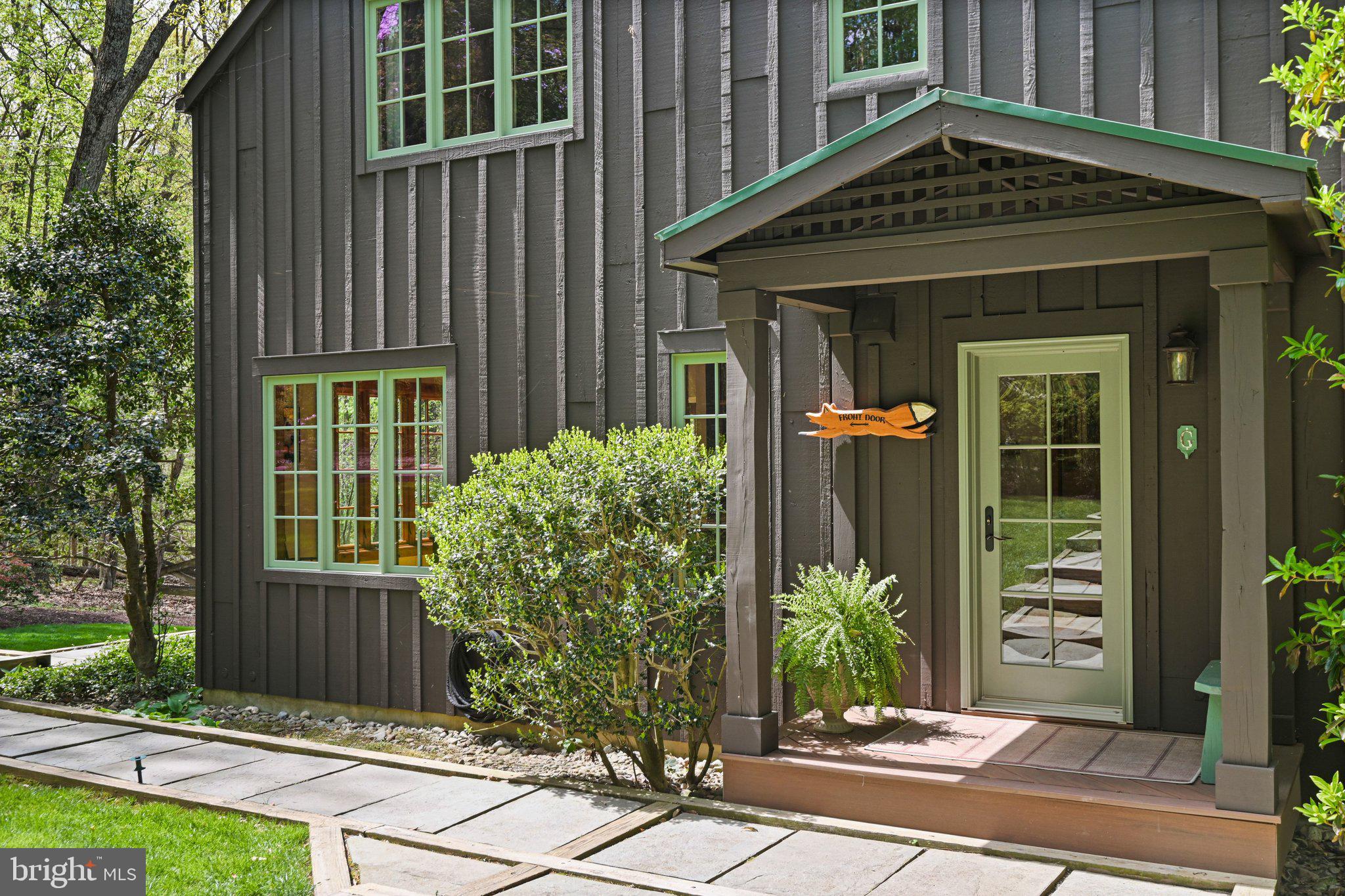 9126 POTOMAC RIDGE ROAD