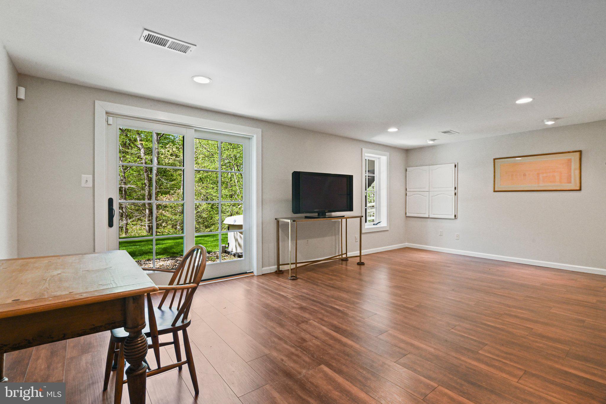 9126 POTOMAC RIDGE ROAD