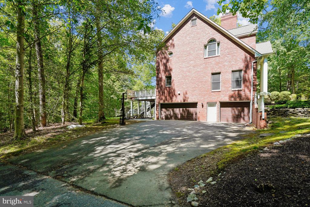 188 RIVER PARK DRIVE
