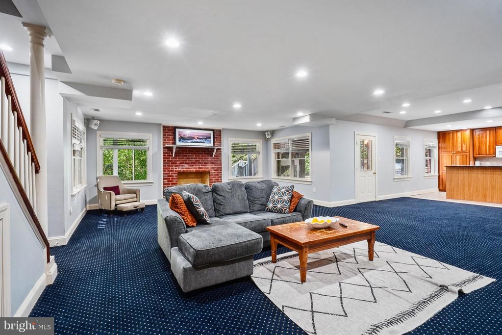 188 RIVER PARK DRIVE