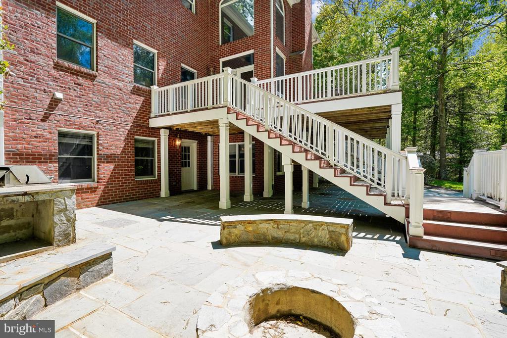 188 RIVER PARK DRIVE