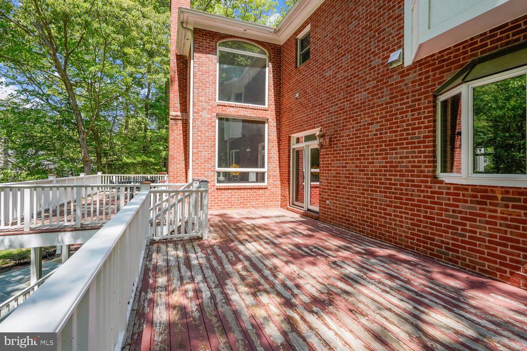 188 RIVER PARK DRIVE