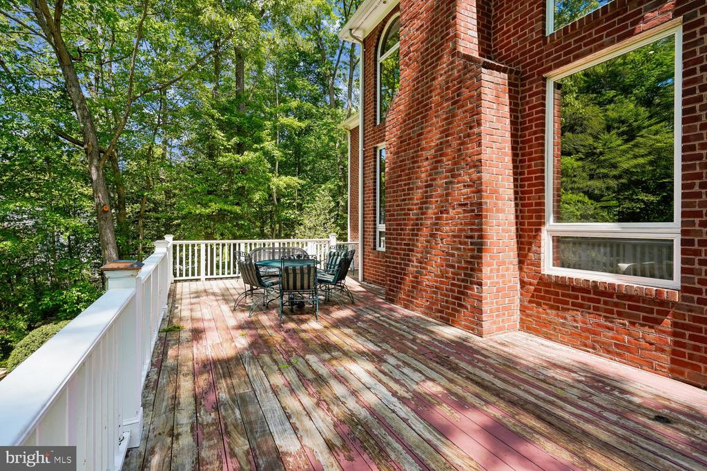 188 RIVER PARK DRIVE