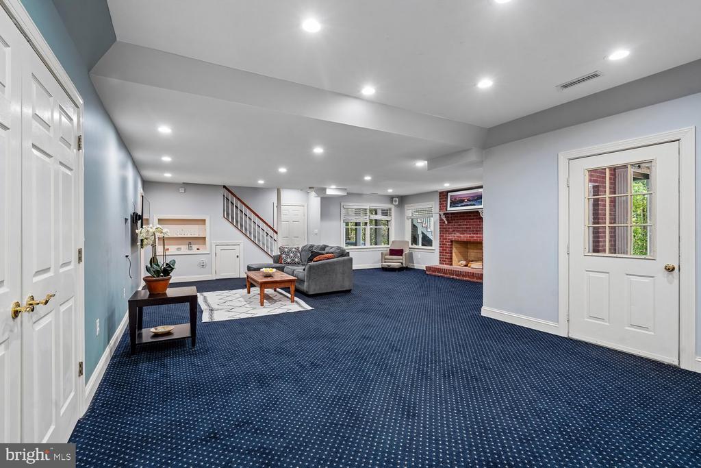 188 RIVER PARK DRIVE