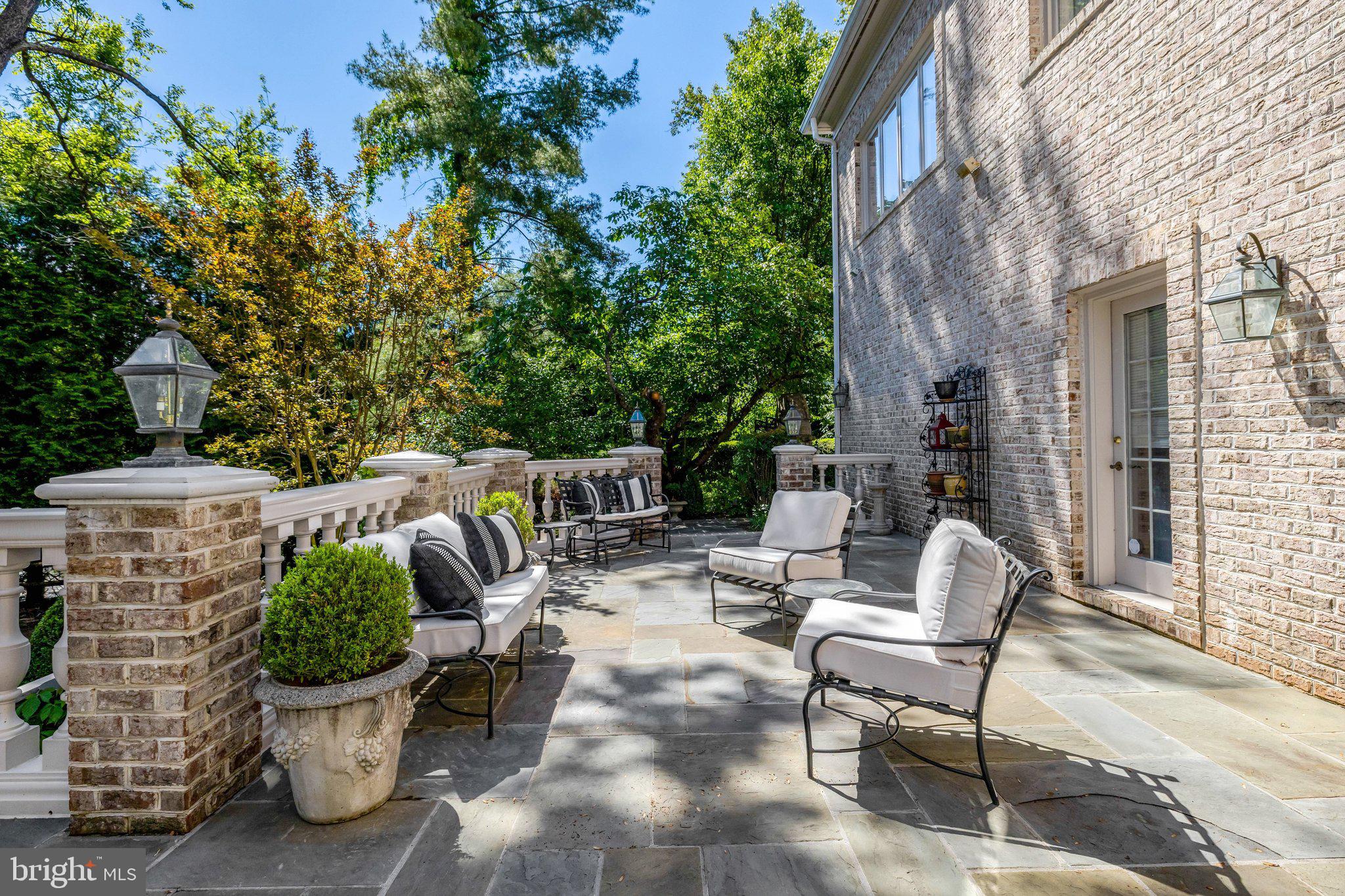 10010 HIGH HILL PLACE