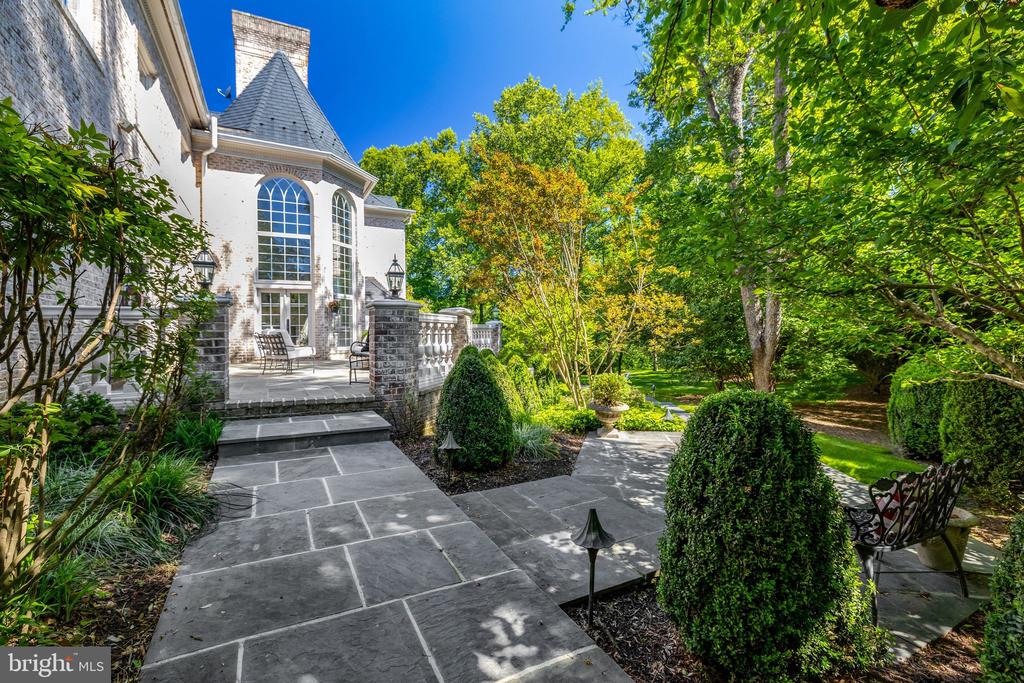 10010 HIGH HILL PLACE