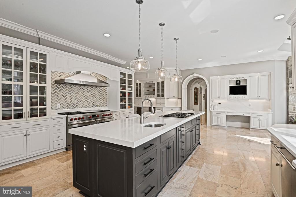 10010 HIGH HILL PLACE