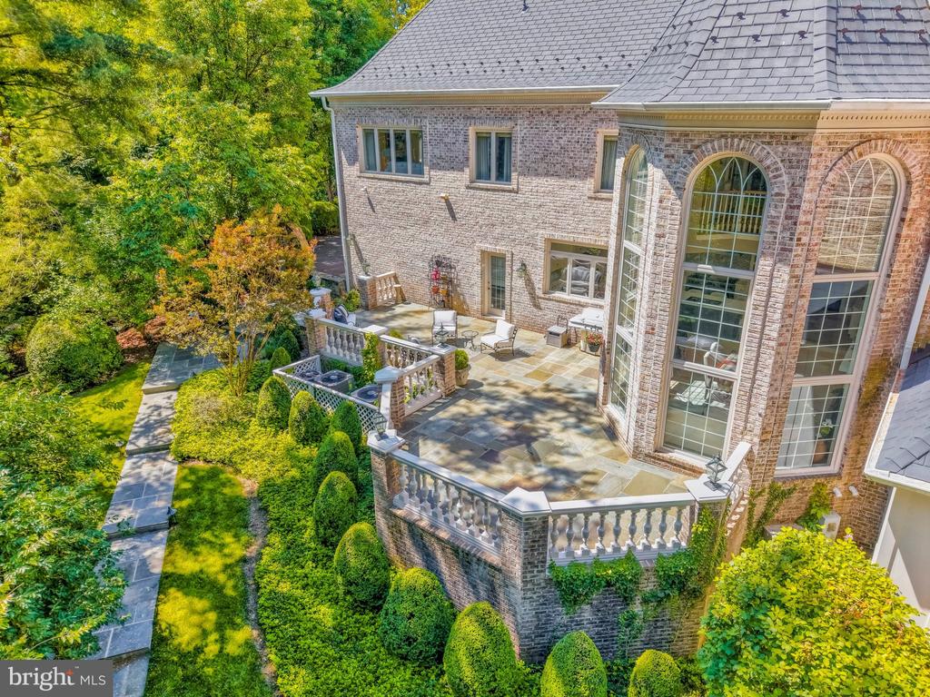 10010 HIGH HILL PLACE