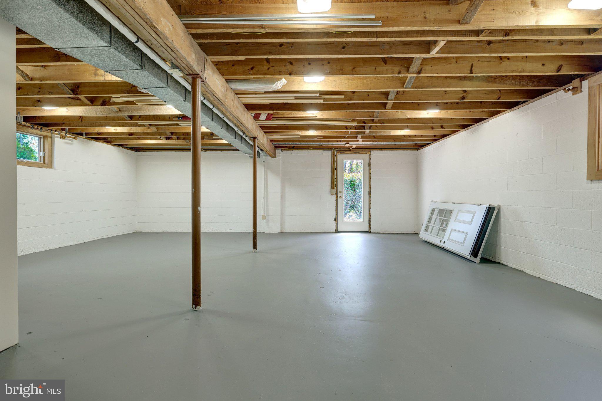 822 WALKER ROAD