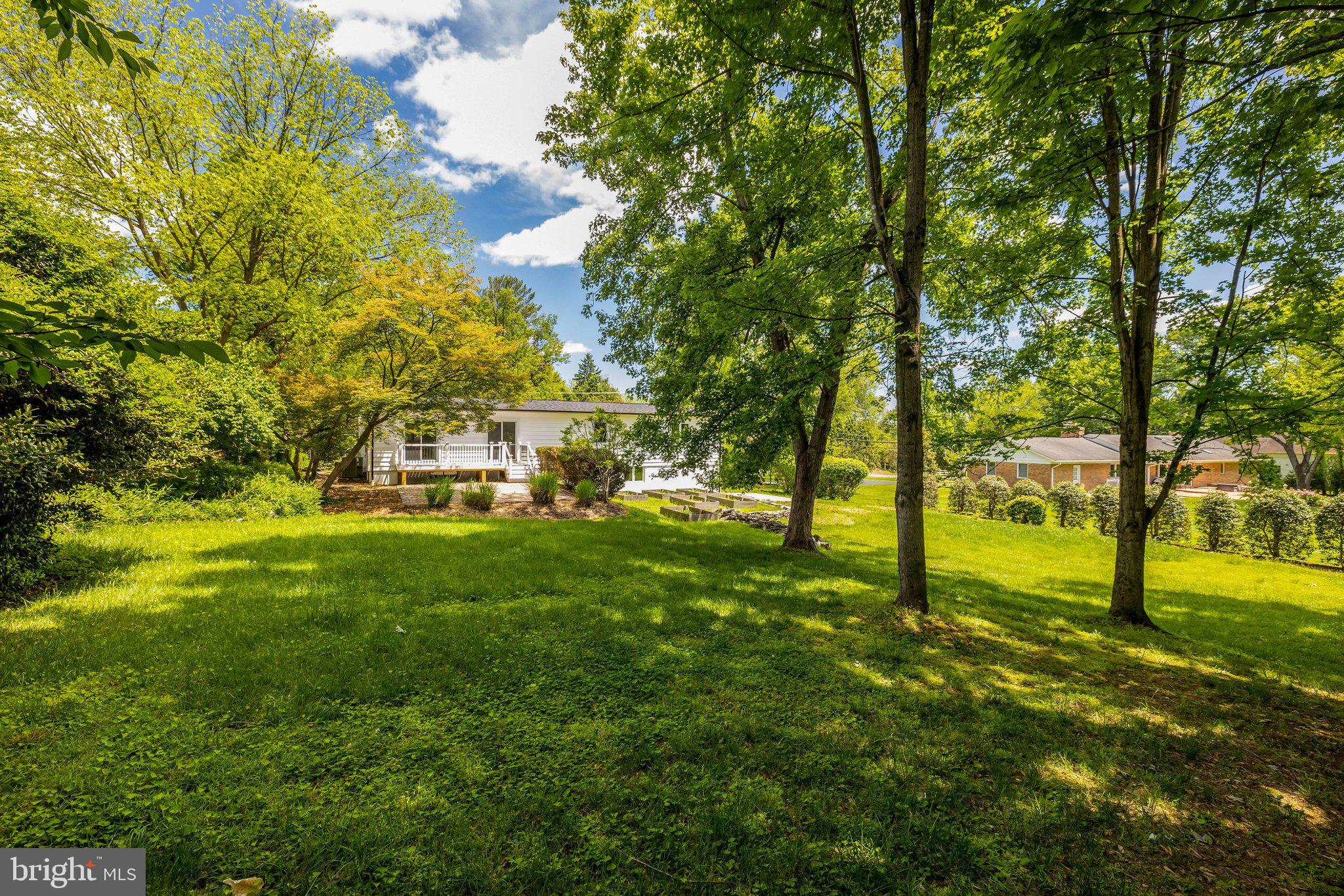822 WALKER ROAD
