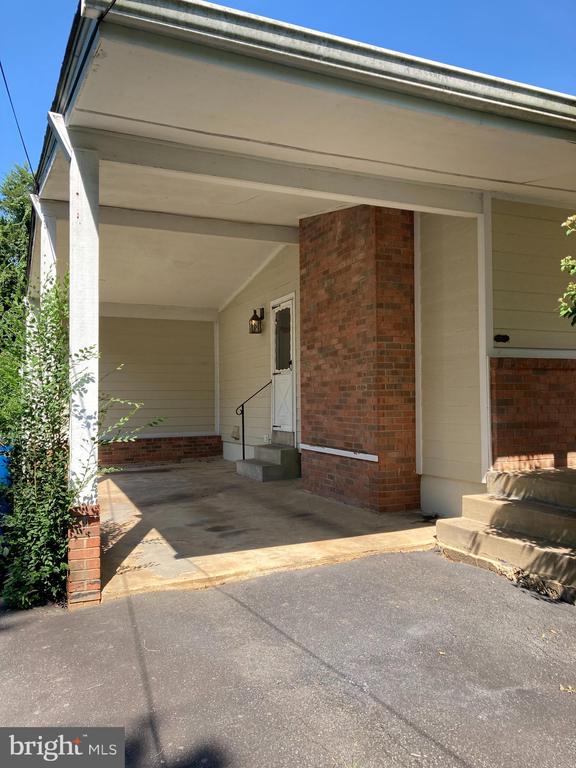 852 CONSTELLATION DRIVE
