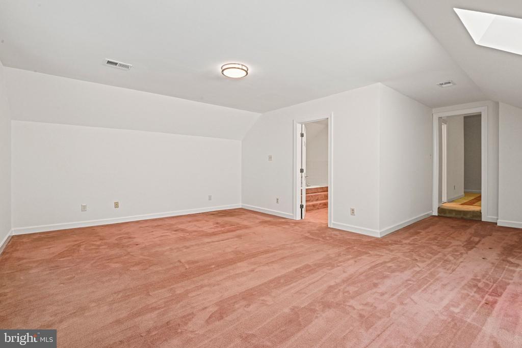 700 RUNNING BROOK DRIVE