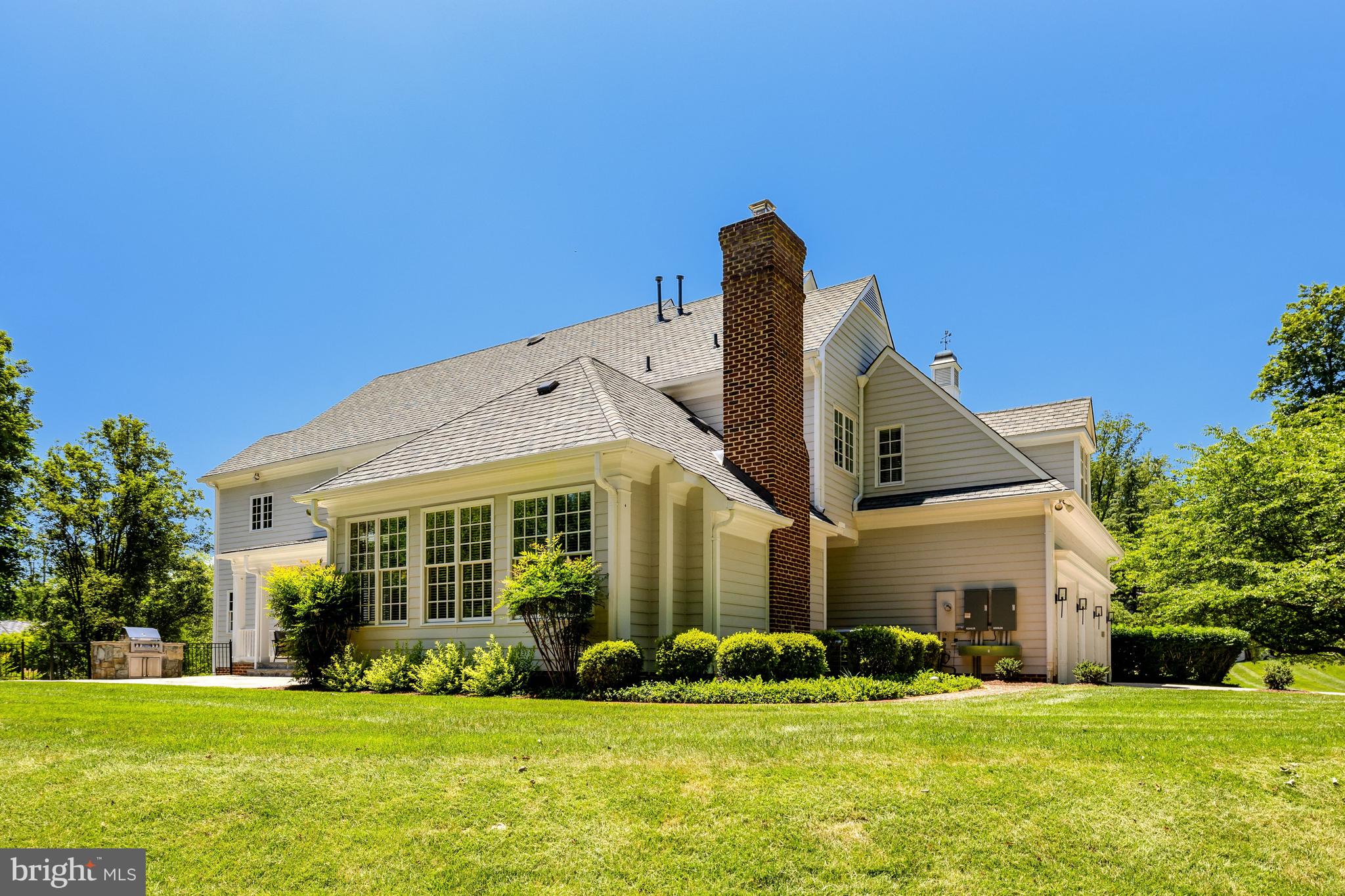 7808 GROVEMONT DRIVE