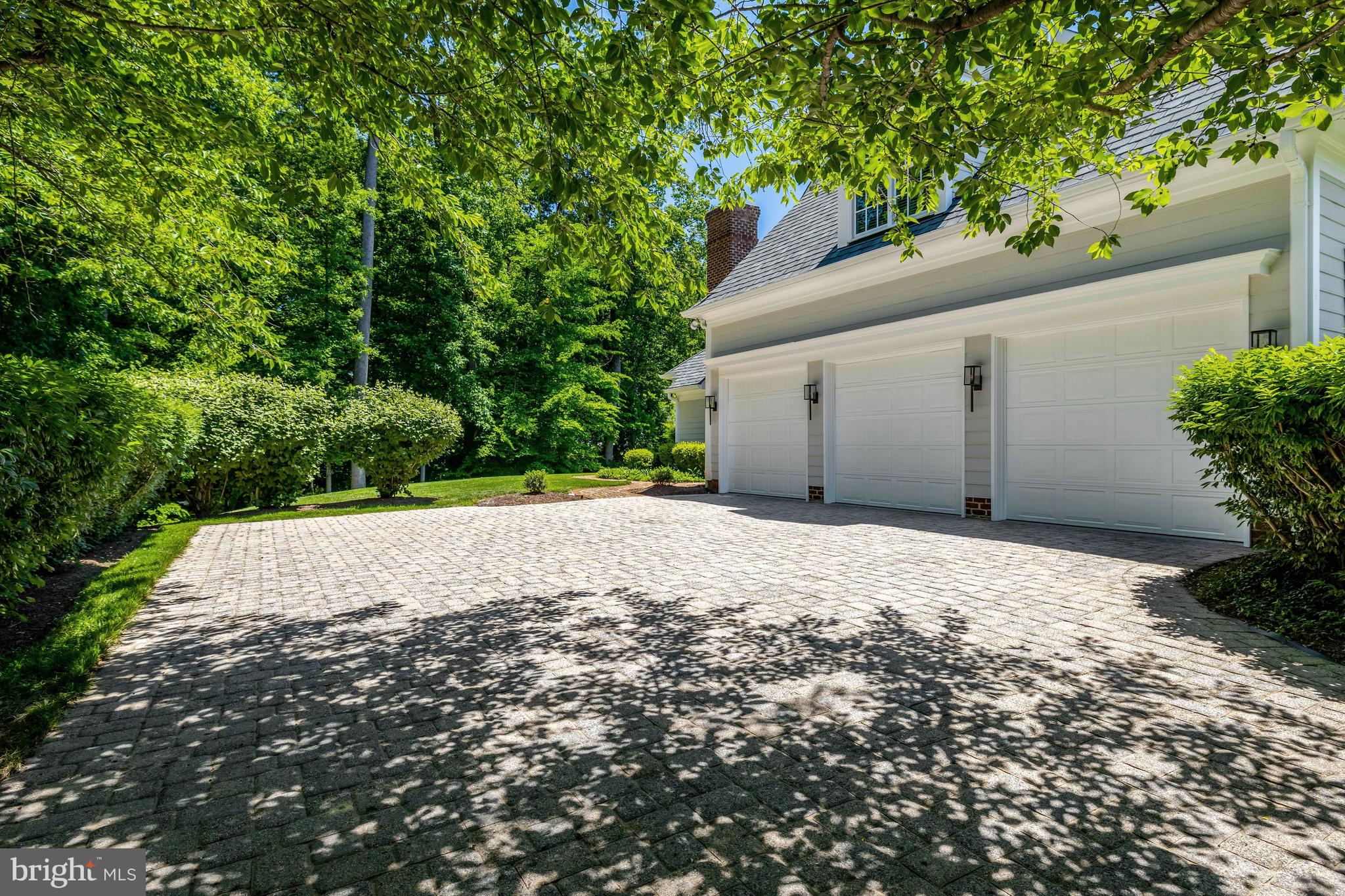 7808 GROVEMONT DRIVE