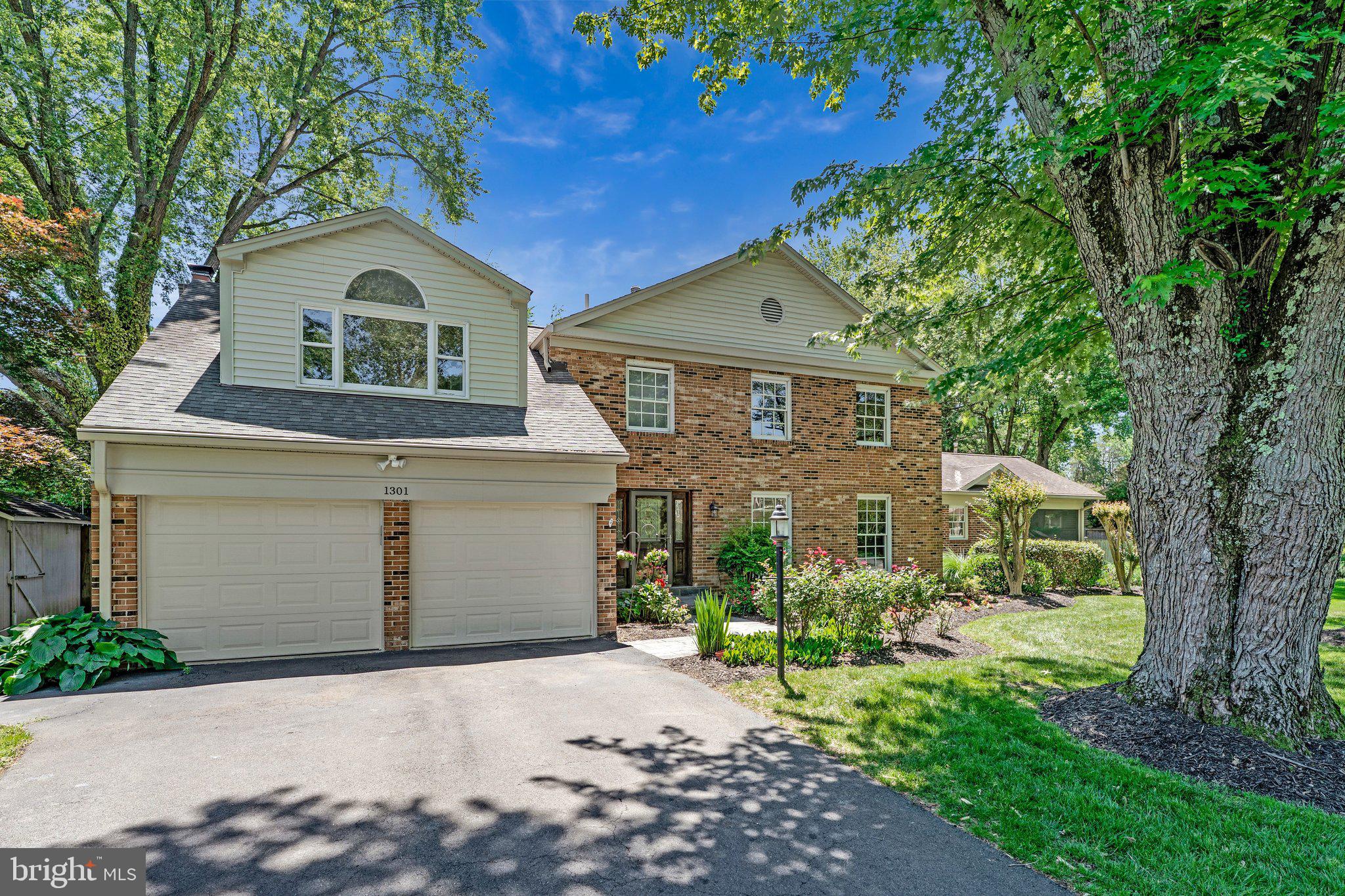 1301 STONE MEADOW WAY