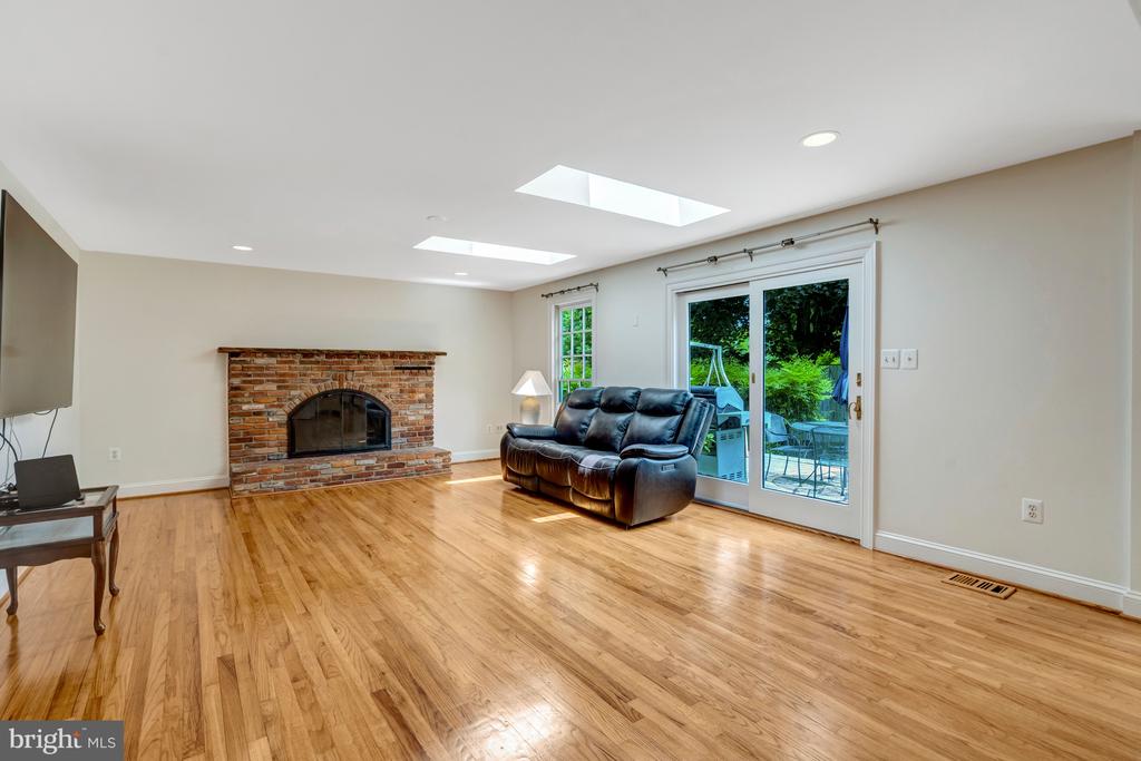 1301 STONE MEADOW WAY