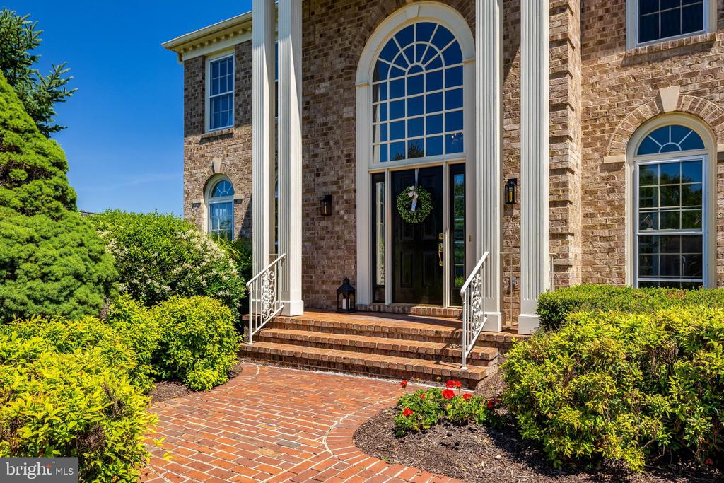 10114 NEDRA DRIVE