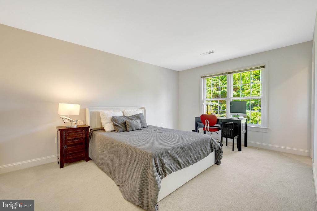 10114 NEDRA DRIVE