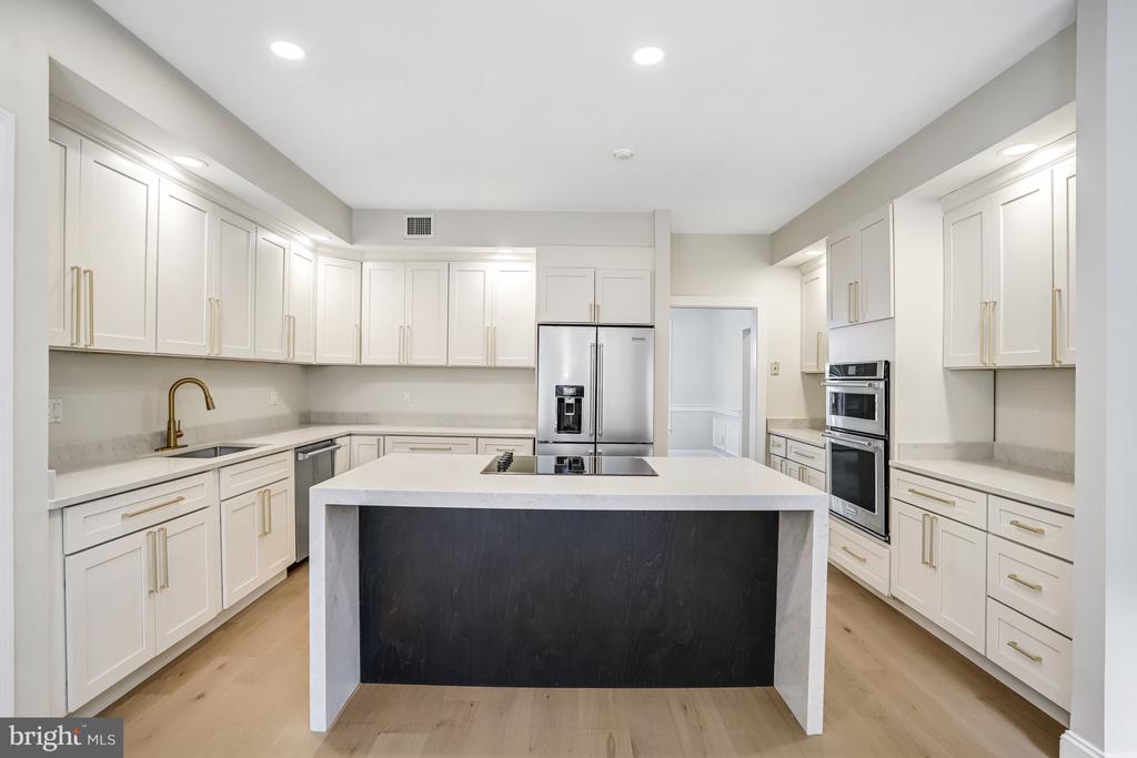 11109 ELMVIEW PLACE