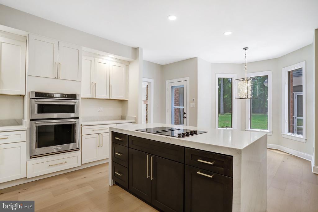 11109 ELMVIEW PLACE