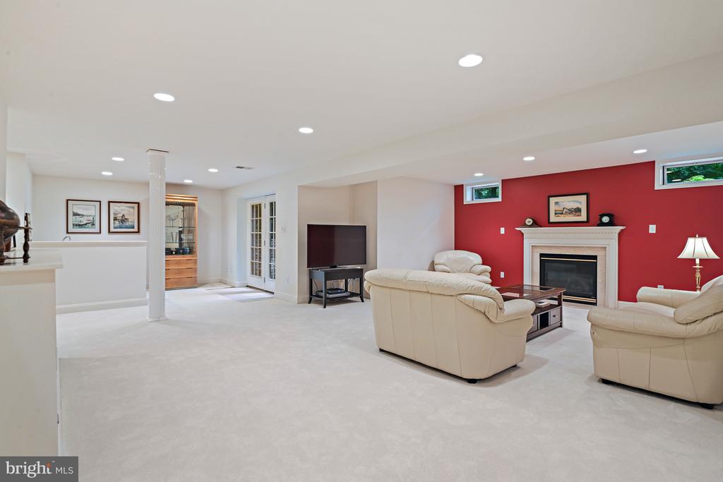 10560 FOX FOREST DRIVE