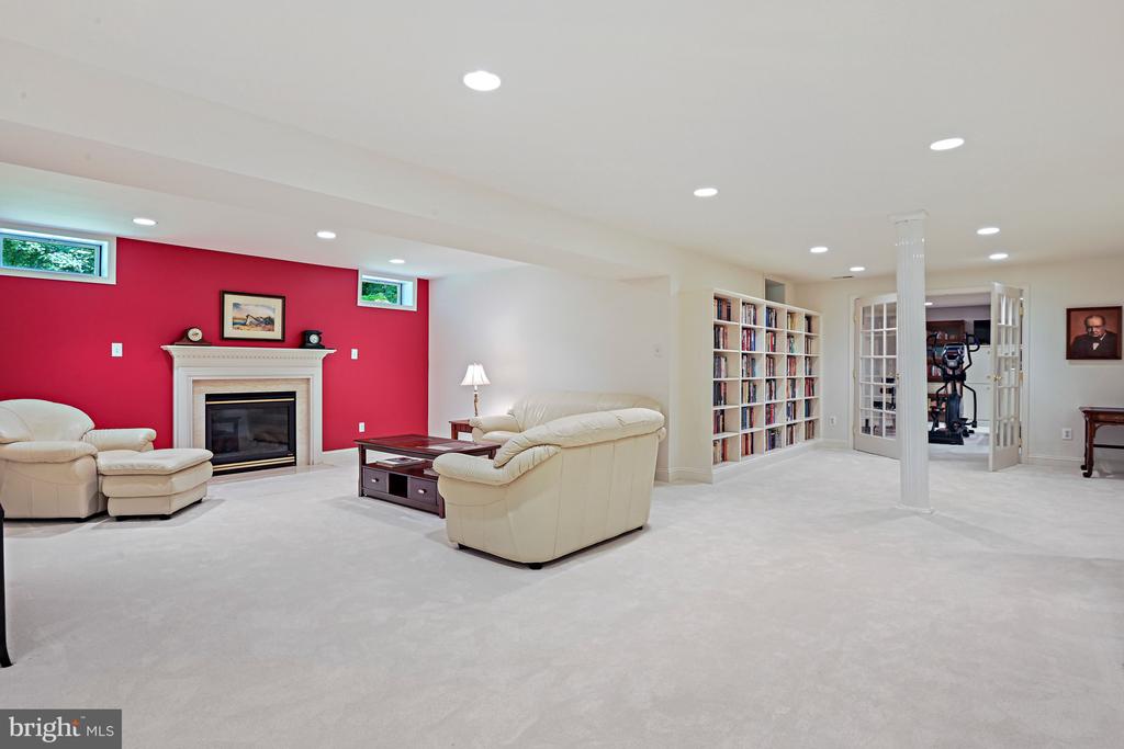 10560 FOX FOREST DRIVE