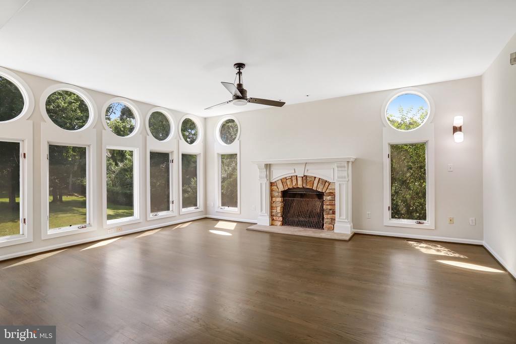 710 PARRISH FARM LANE
