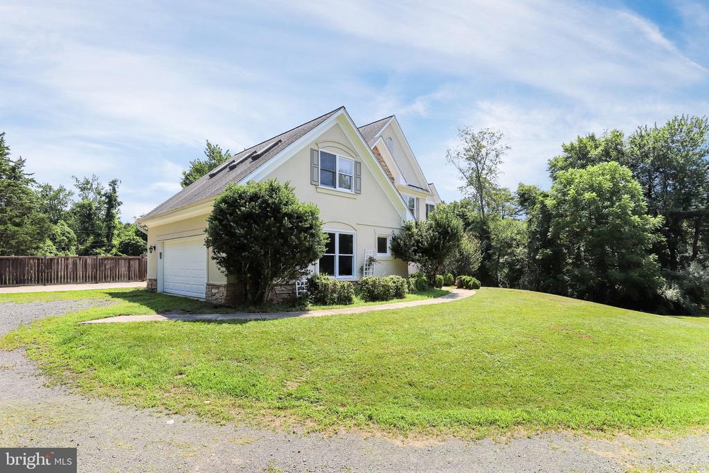 710 PARRISH FARM LANE