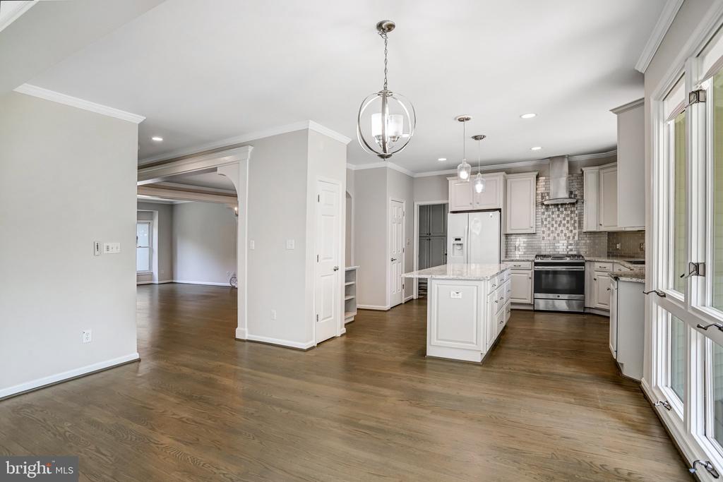 710 PARRISH FARM LANE