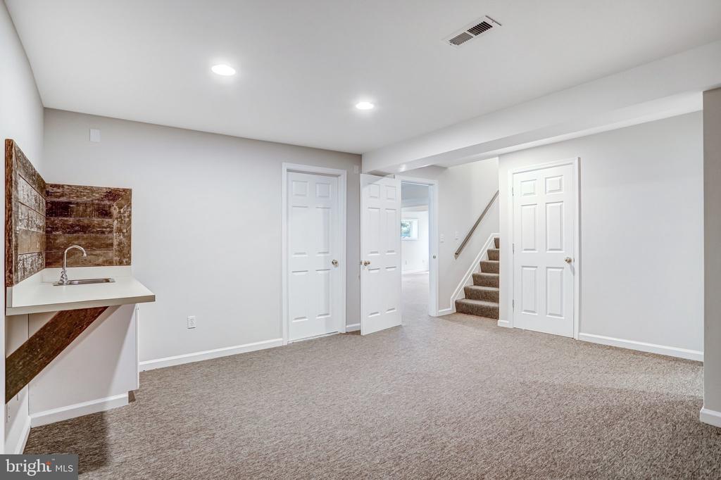 710 PARRISH FARM LANE