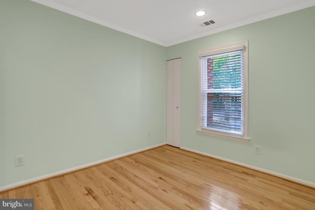 3151 COVEWOOD COURT