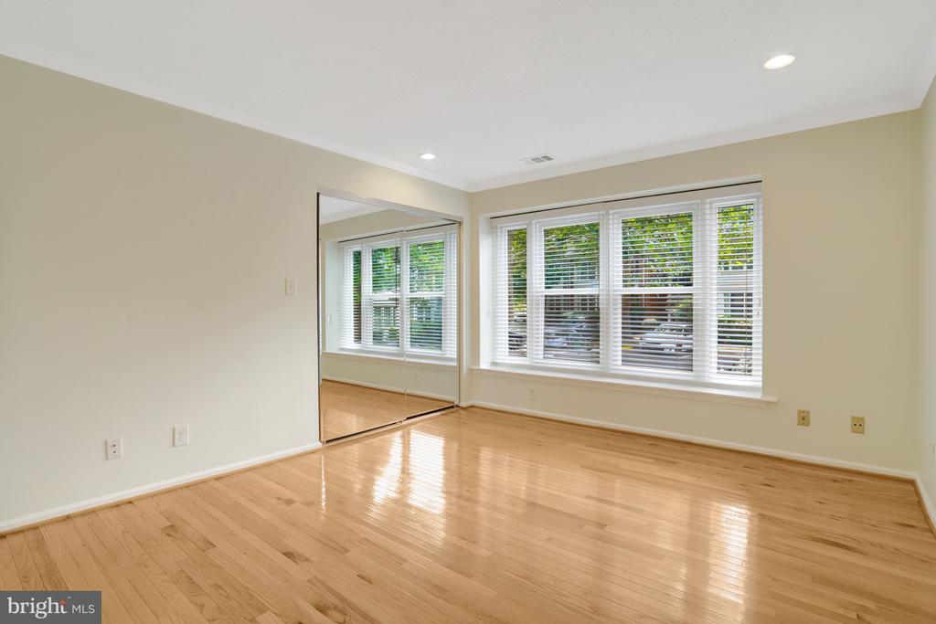 3151 COVEWOOD COURT